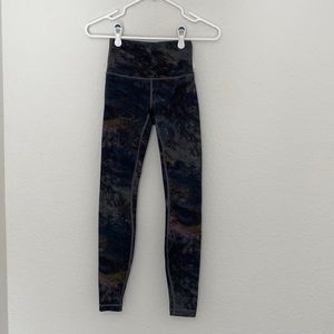 Limited edition Color galaxy Lululemon align leggings size 2